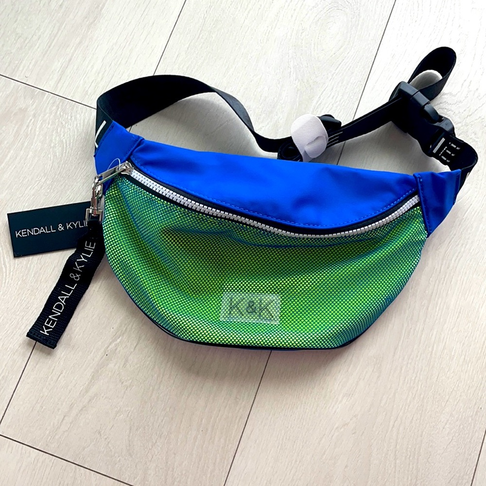 Kendal and Kyle front pouch purse. Like green and royal blue never been used